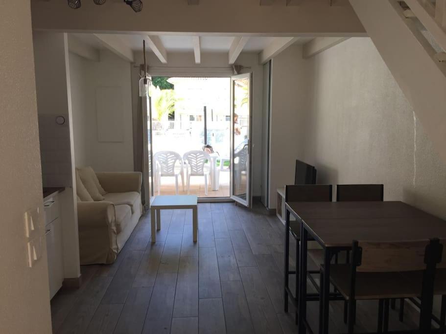 T3 En Duplex Avec Grande Piscine Apartment Anglet Bagian luar foto